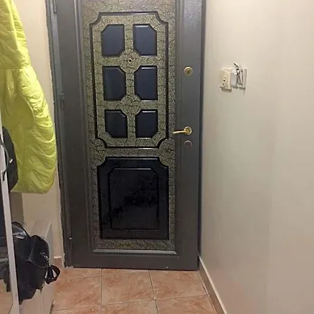 Eda's Hotel